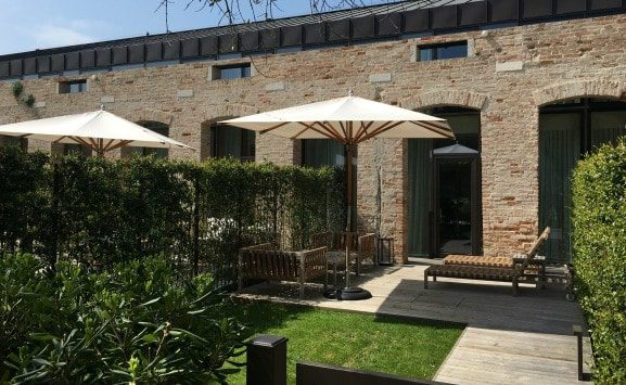JWMarriott_Venice_VillaGarden